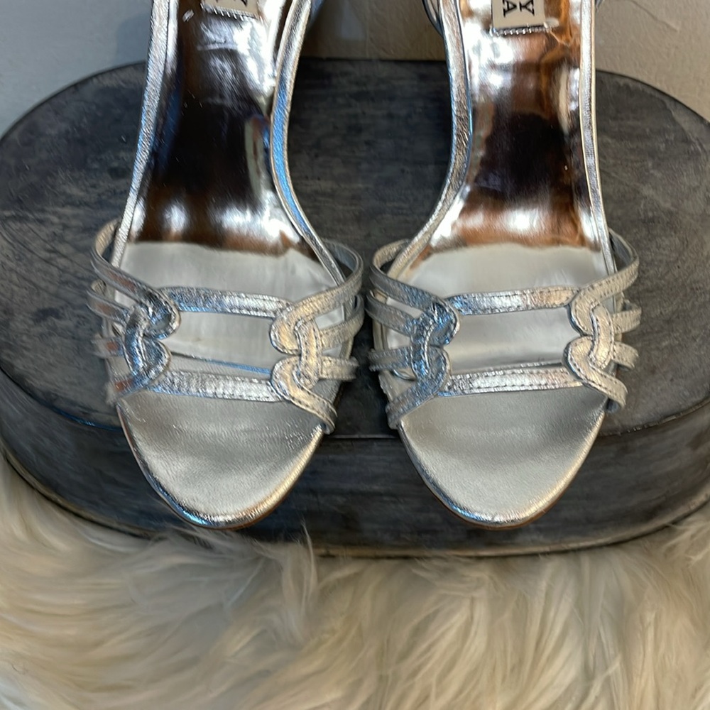 #0165 - Badgley Mischka Women's Silver Heels-Worn 1 time-7 - Picture 5 of 12